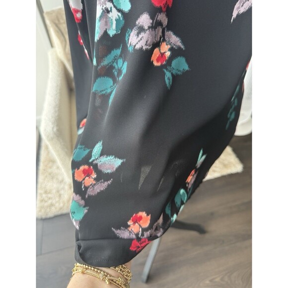 Apt 9 Black Floral V-Neck Sleeveless Tank Size Large NEW - Picture 2 of 5